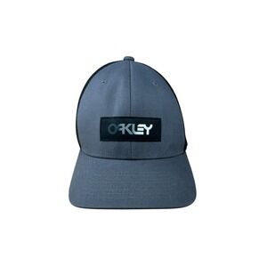 Oakley Gray Black Flexfit Mesh Fitted Hat Logo Patch S/M Mens‎ Trucker Cap